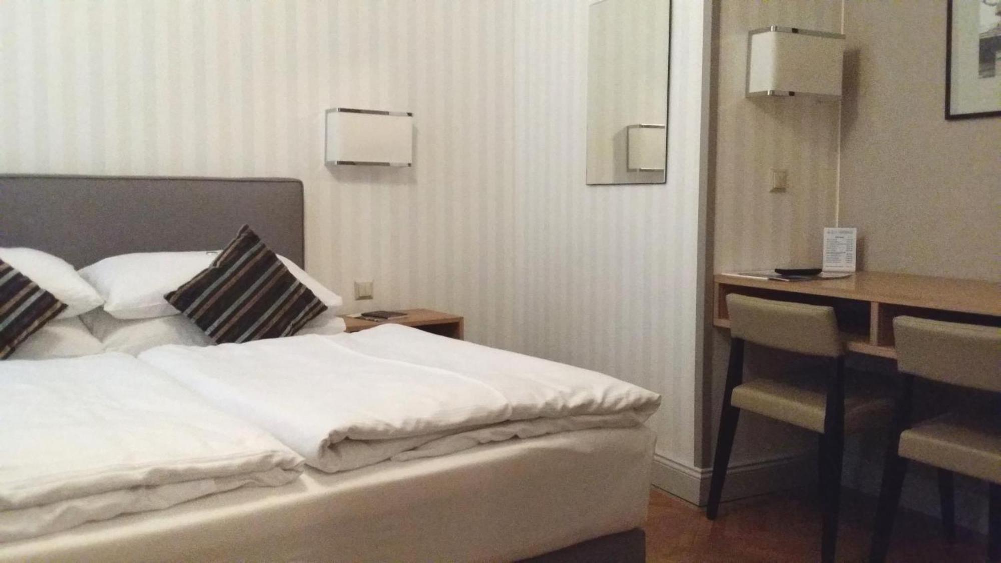 Hotel Kaerntnerhof Вена Номер фото